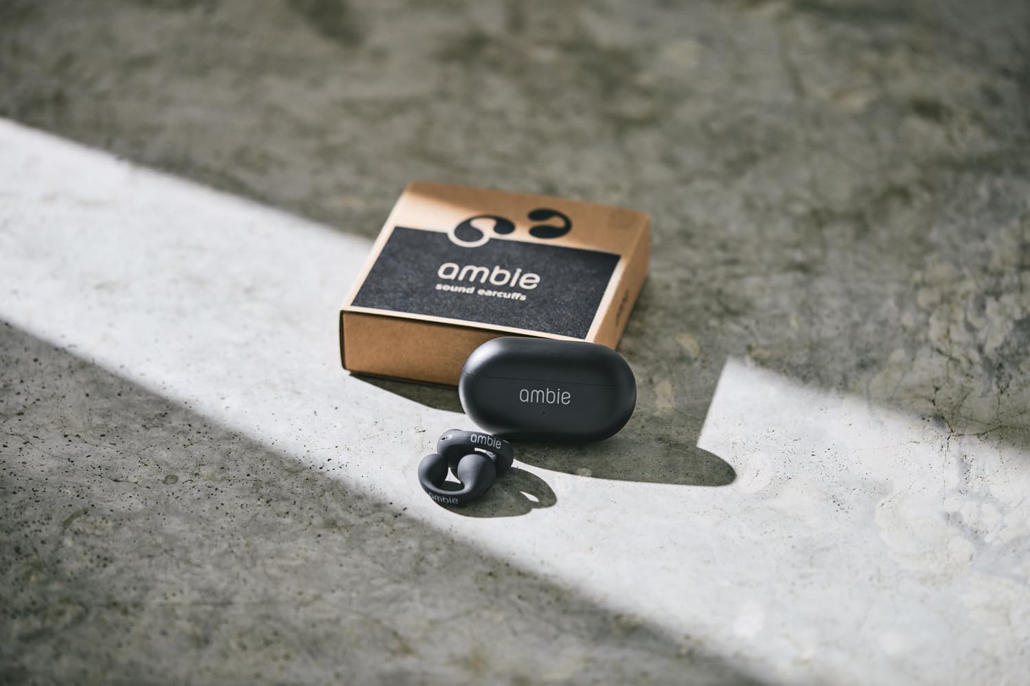 Amazon.co.jp: ambie イヤーカフ イヤホン sound earcuffs AM-TW02COM